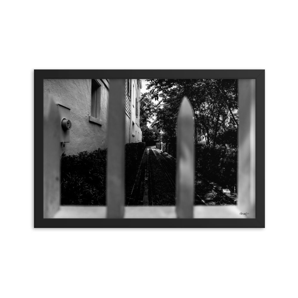 White Gate - 12x18 - T