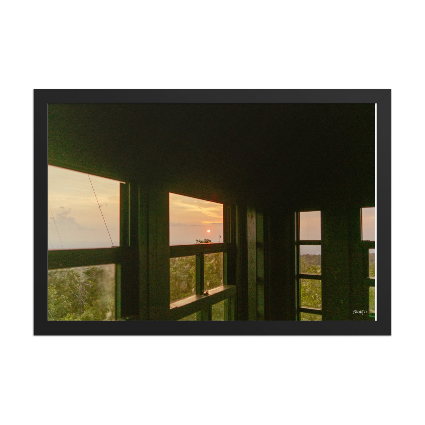 Lookout - 12x18 - T